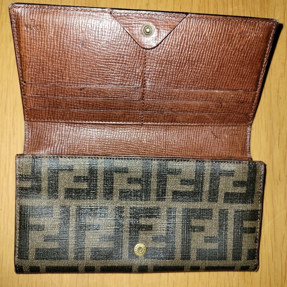 FENDI Zucca Wallet - Picture 11 of 15